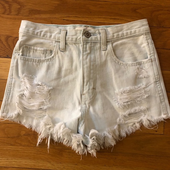 hollister distressed shorts